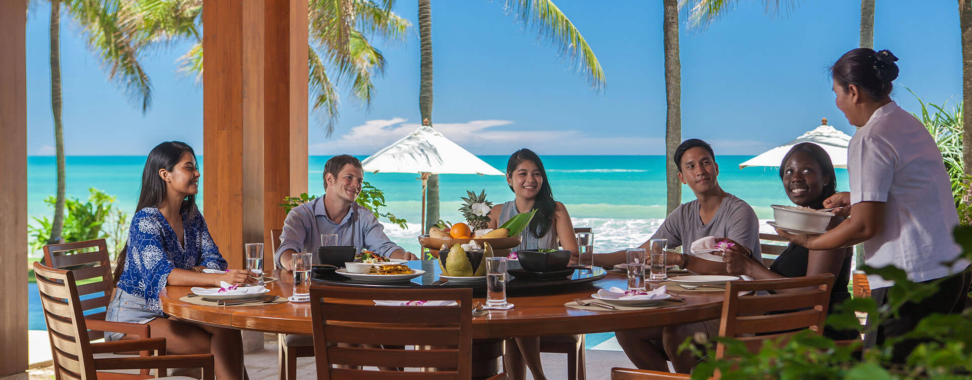 Villa Nandana - Dine with stunning view